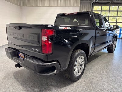 2024 Chevrolet Silverado 1500 4WD Crew Cab Short Bed Custom
