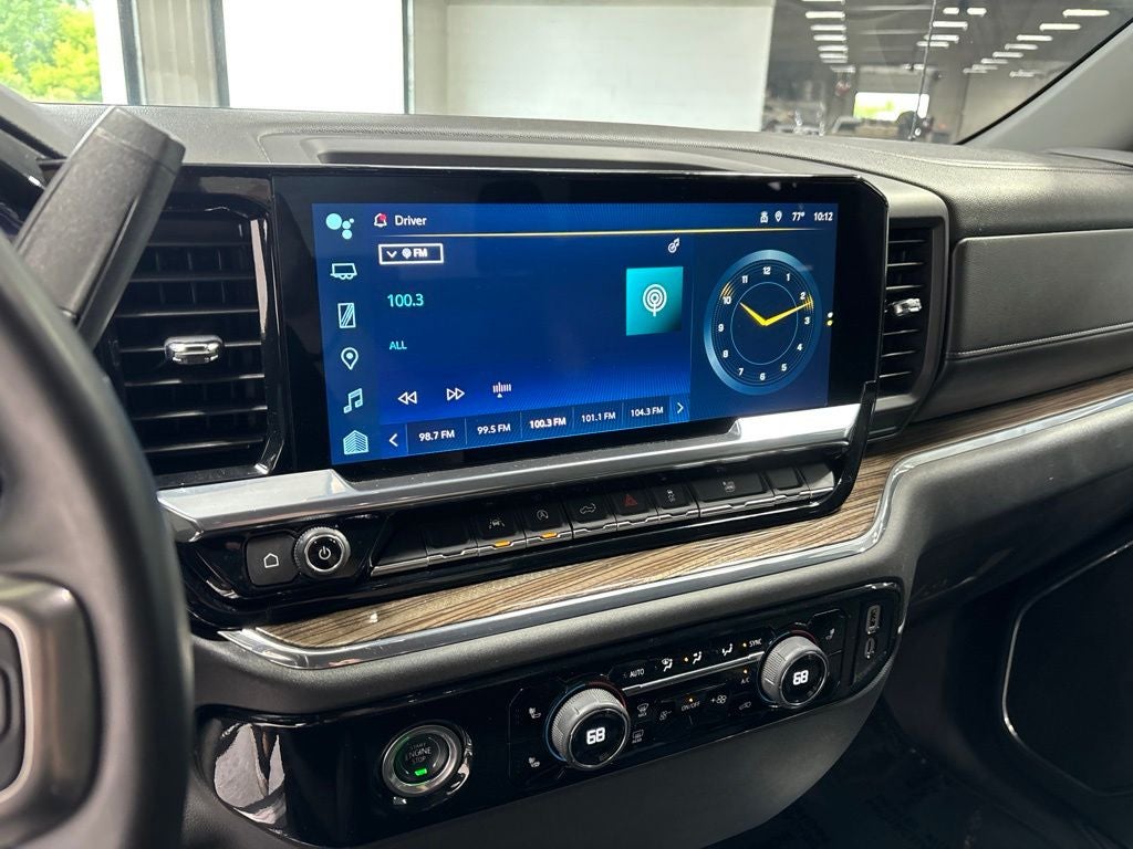 2024 Chevrolet Silverado 1500 4WD Crew Cab Short Bed LT with 2FL