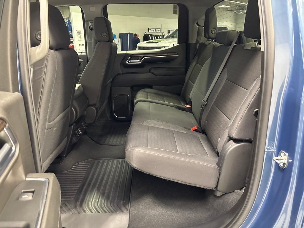 2024 Chevrolet Silverado 1500 4WD Crew Cab Short Bed LT with 2FL