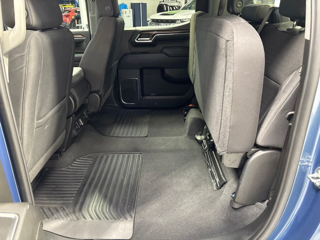2024 Chevrolet Silverado 1500 4WD Crew Cab Short Bed LT with 2FL