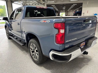 2024 Chevrolet Silverado 1500 4WD Crew Cab Short Bed LT with 2FL