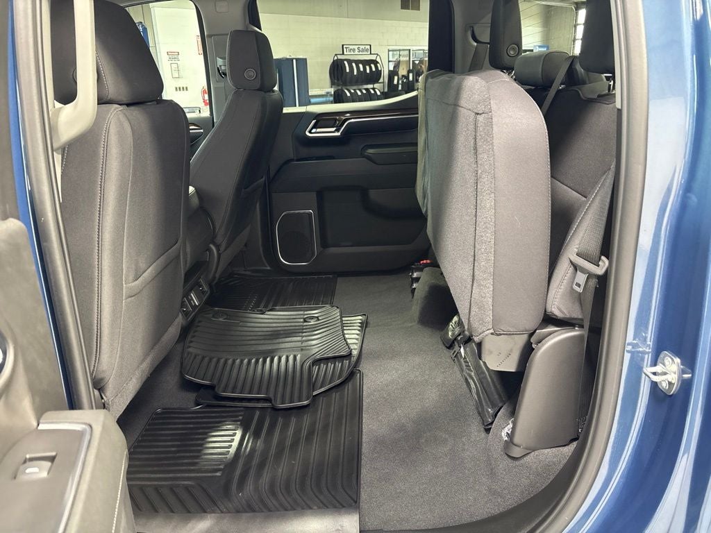 2024 Chevrolet Silverado 1500 4WD Crew Cab Short Bed LT with 2FL