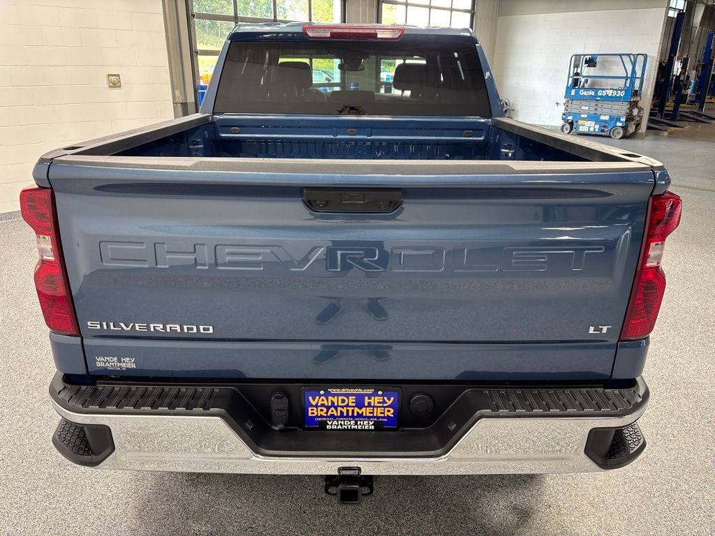 2024 Chevrolet Silverado 1500 4WD Crew Cab Short Bed LT with 2FL