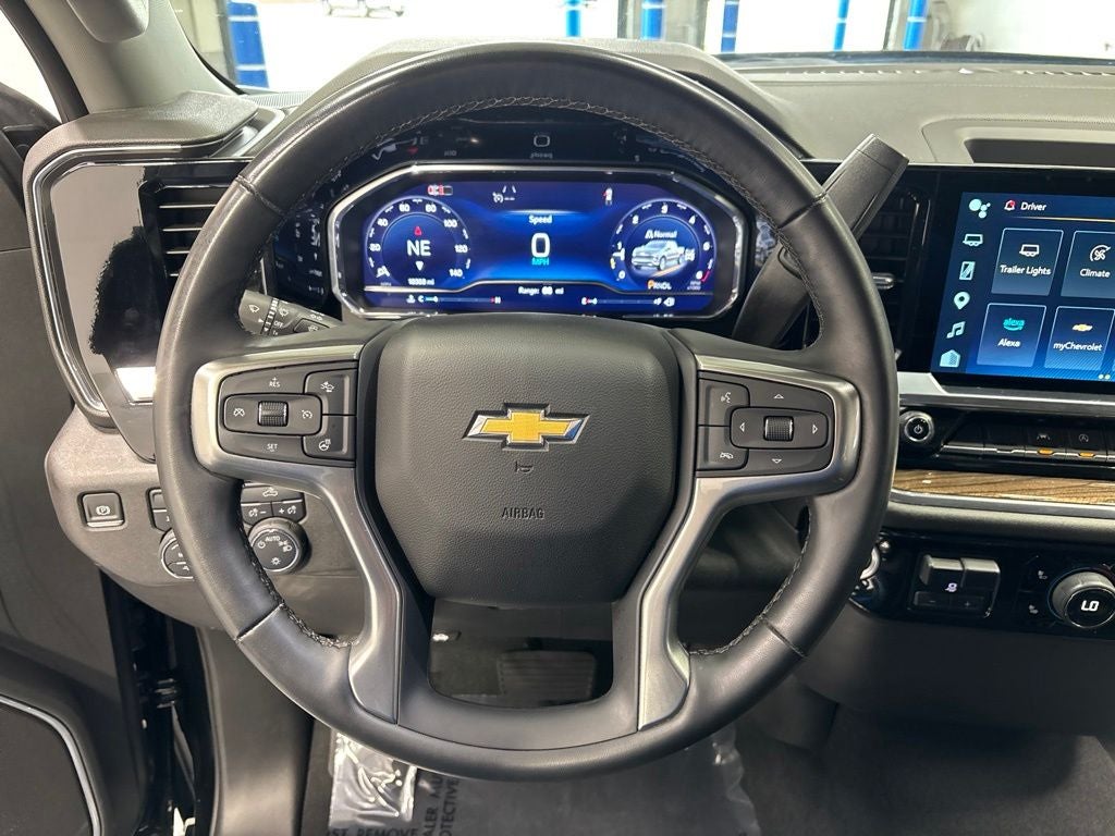 2025 Chevrolet Silverado 1500 4WD Crew Cab Short Bed LT with 2FL