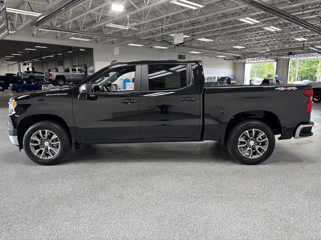 2025 Chevrolet Silverado 1500 4WD Crew Cab Short Bed LT with 2FL