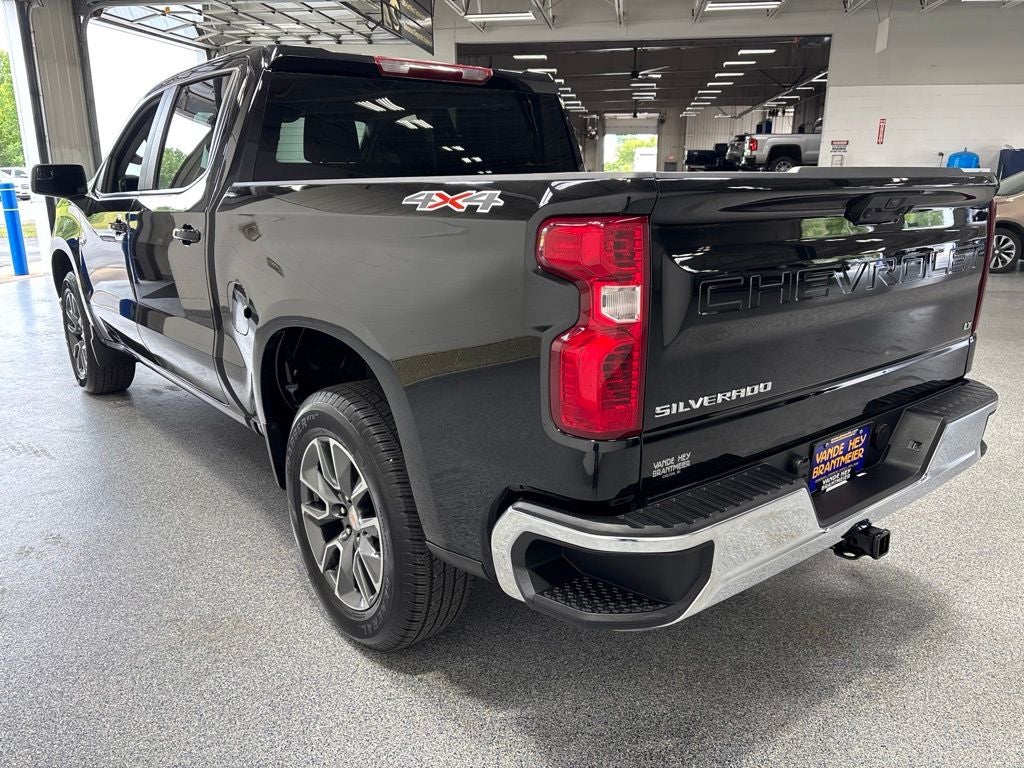 2025 Chevrolet Silverado 1500 4WD Crew Cab Short Bed LT with 2FL