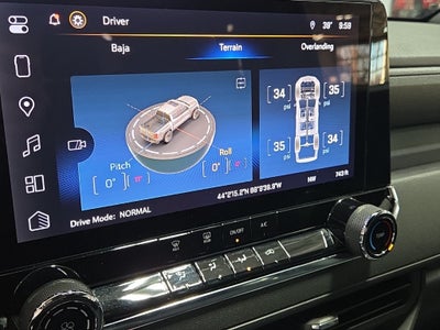 2023 Chevrolet Colorado 4WD Crew Cab Short Box Trail Boss