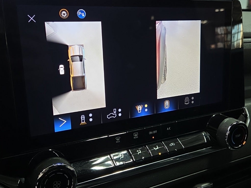 2023 Chevrolet Colorado 4WD Crew Cab Short Box Trail Boss