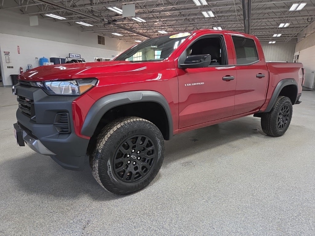2023 Chevrolet Colorado 4WD Crew Cab Short Box Trail Boss