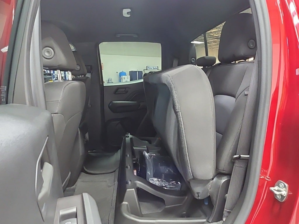 2023 Chevrolet Colorado 4WD Crew Cab Short Box Trail Boss