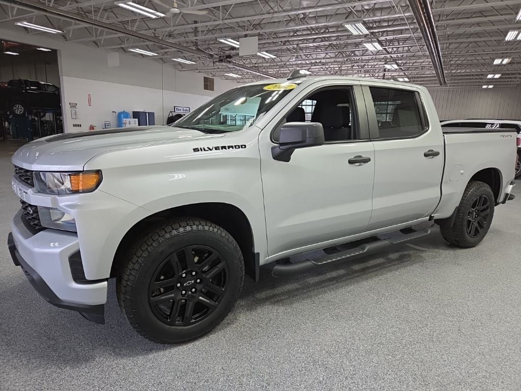 2022 Chevrolet Silverado 1500 LTD 4WD Crew Cab Short Bed Custom