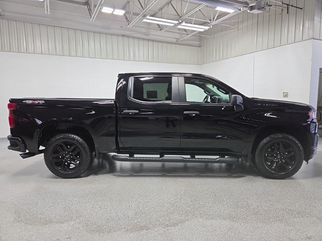 2022 Chevrolet Silverado 1500 LTD 4WD Crew Cab Short Bed Custom