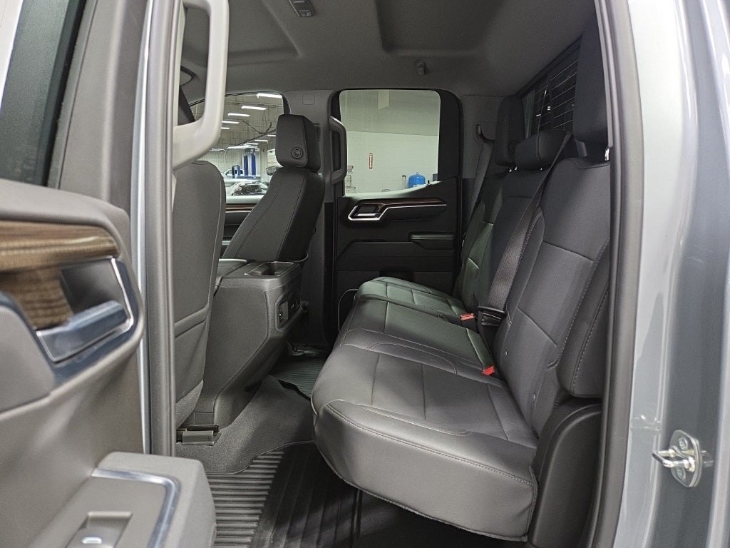 2025 Chevrolet Silverado 1500 4WD Double Cab Standard Bed RST