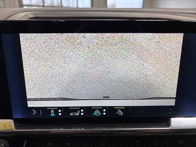 2022 Chevrolet Silverado 1500 4WD Crew Cab Short Bed LTZ