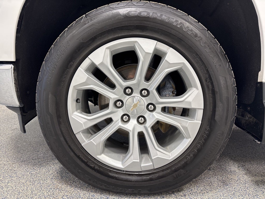 2022 Chevrolet Silverado 1500 4WD Crew Cab Short Bed LTZ