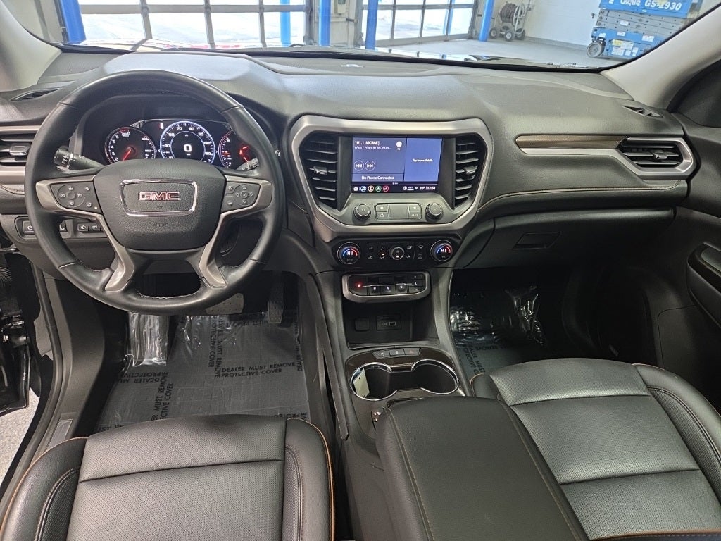 2023 GMC Acadia AWD AT4