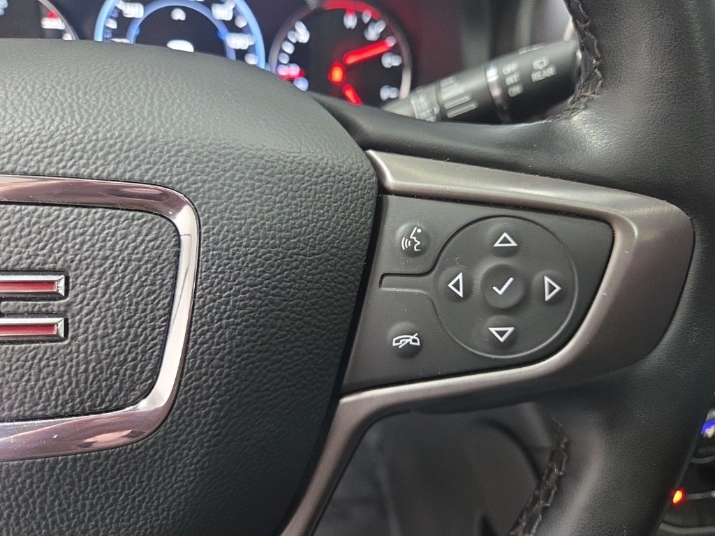 2023 GMC Acadia AWD AT4