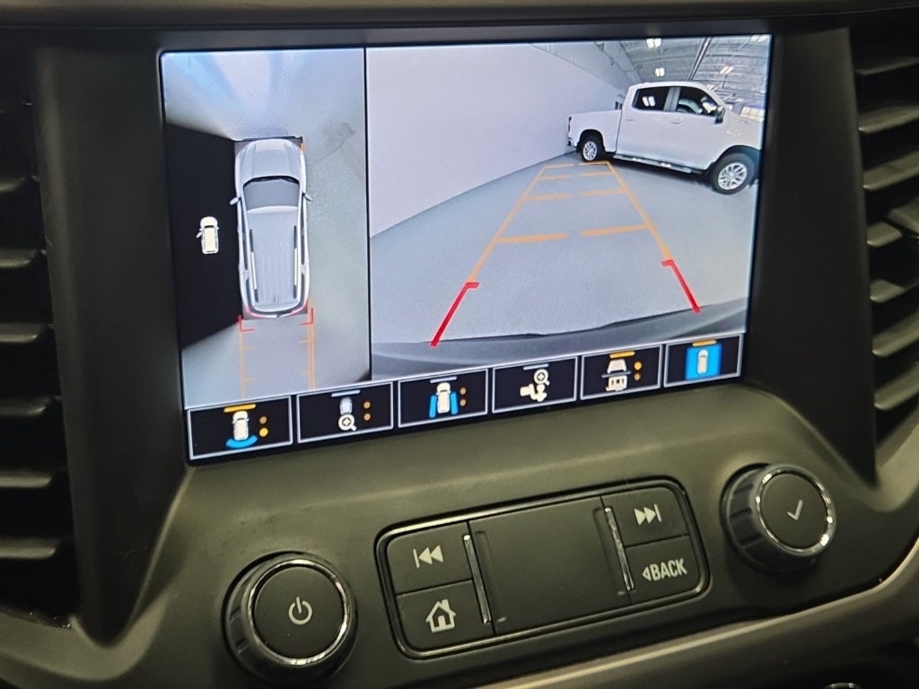 2023 GMC Acadia AWD AT4