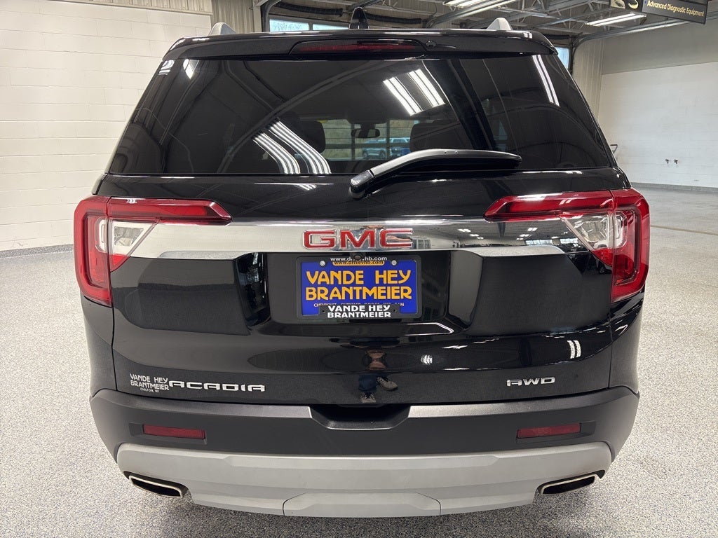 2023 GMC Acadia SLT
