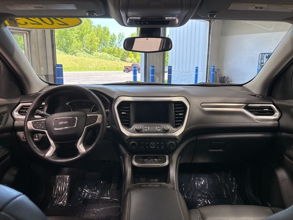 2023 GMC Acadia AWD SLT