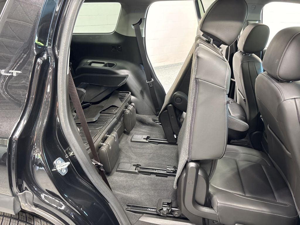 2023 GMC Acadia AWD SLT