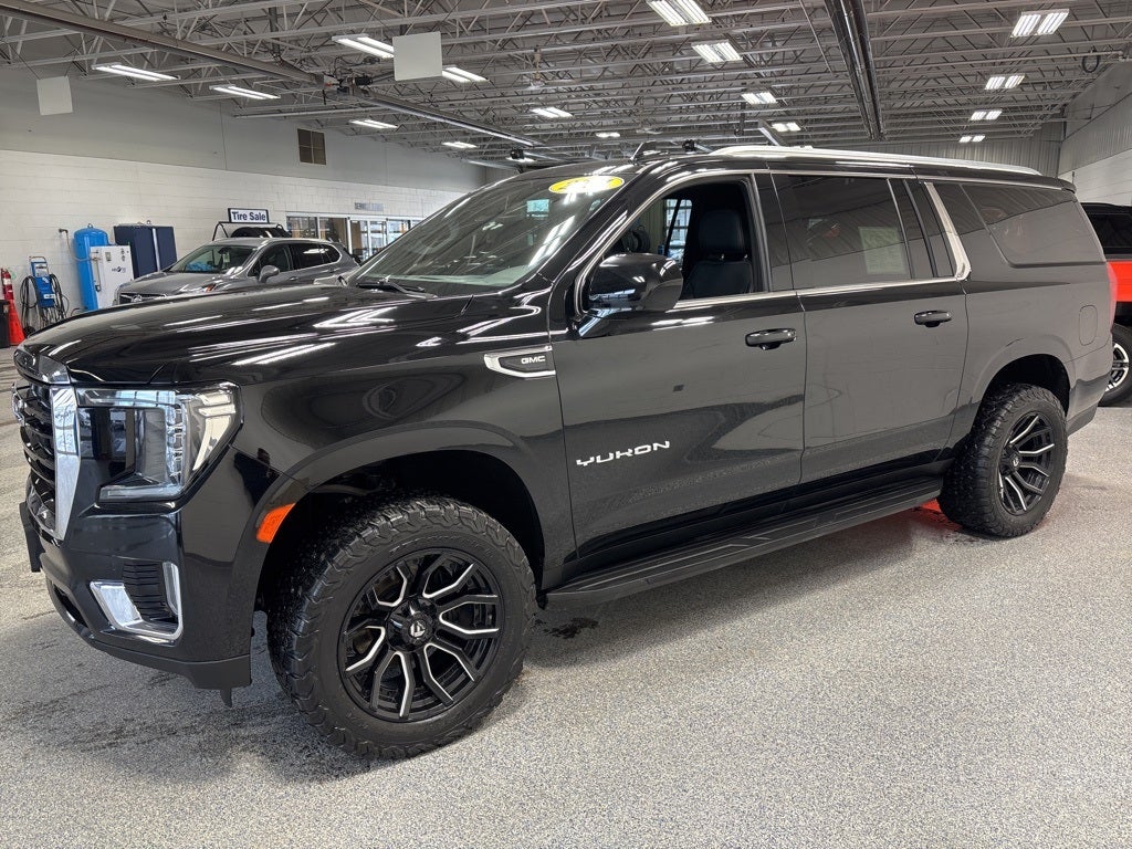 2021 GMC Yukon XL 4WD SLE