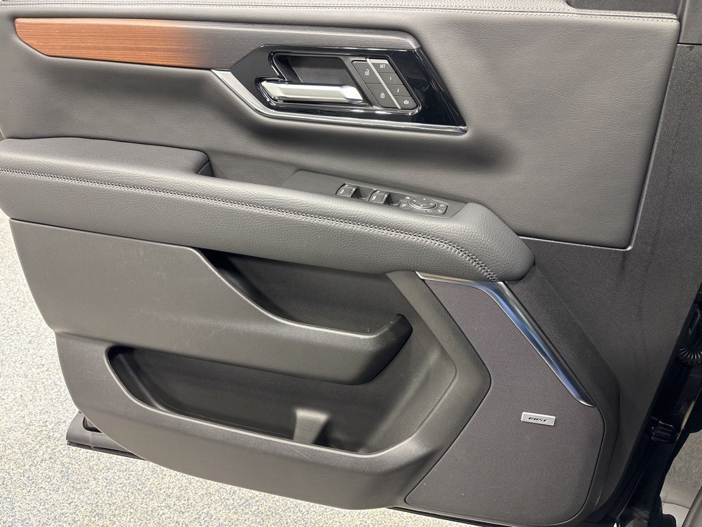 2025 GMC Yukon XL 4WD Denali