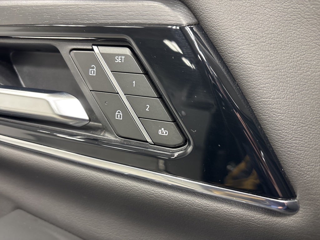 2025 GMC Yukon XL 4WD Denali