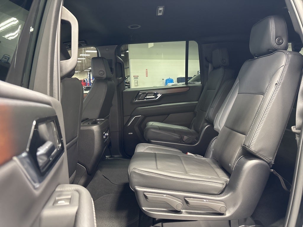 2025 GMC Yukon XL 4WD Denali