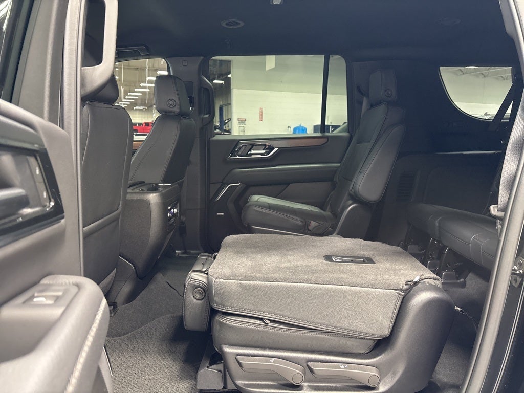 2025 GMC Yukon XL 4WD Denali