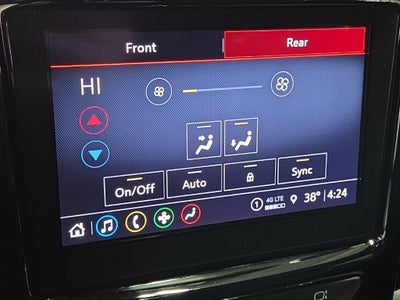 2023 Chevrolet Traverse AWD LT Cloth