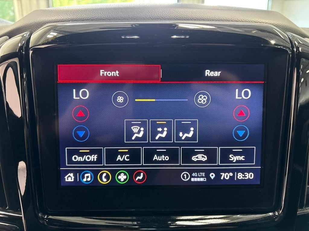 2023 Chevrolet Traverse AWD LT Cloth