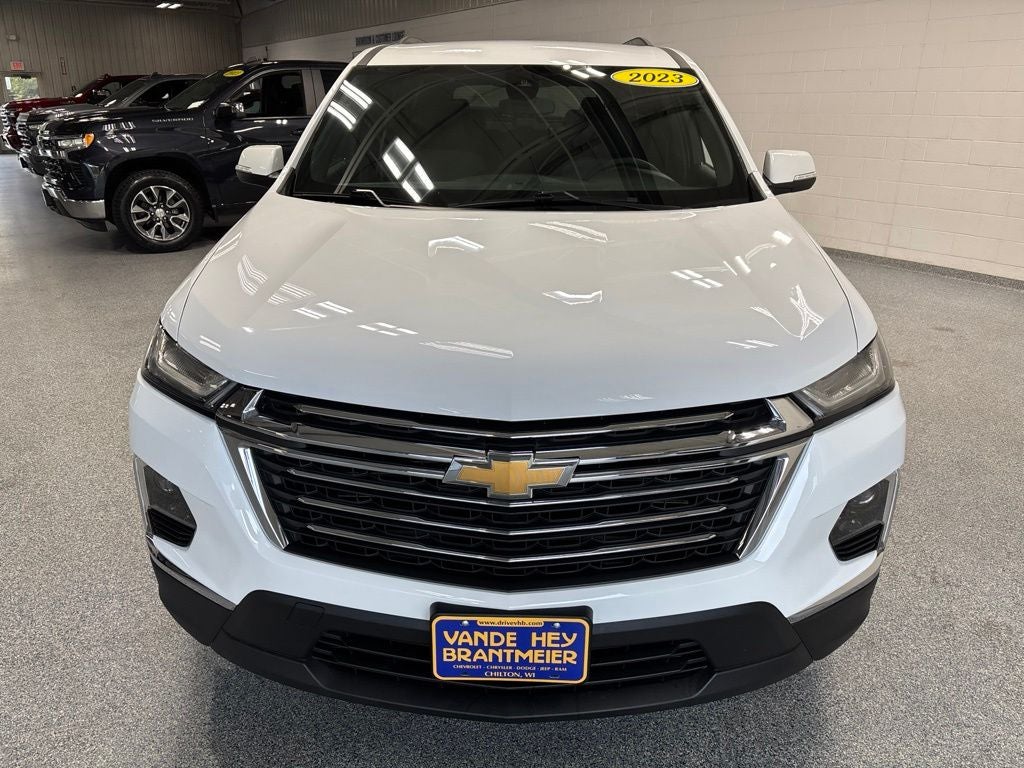2023 Chevrolet Traverse AWD LT Cloth