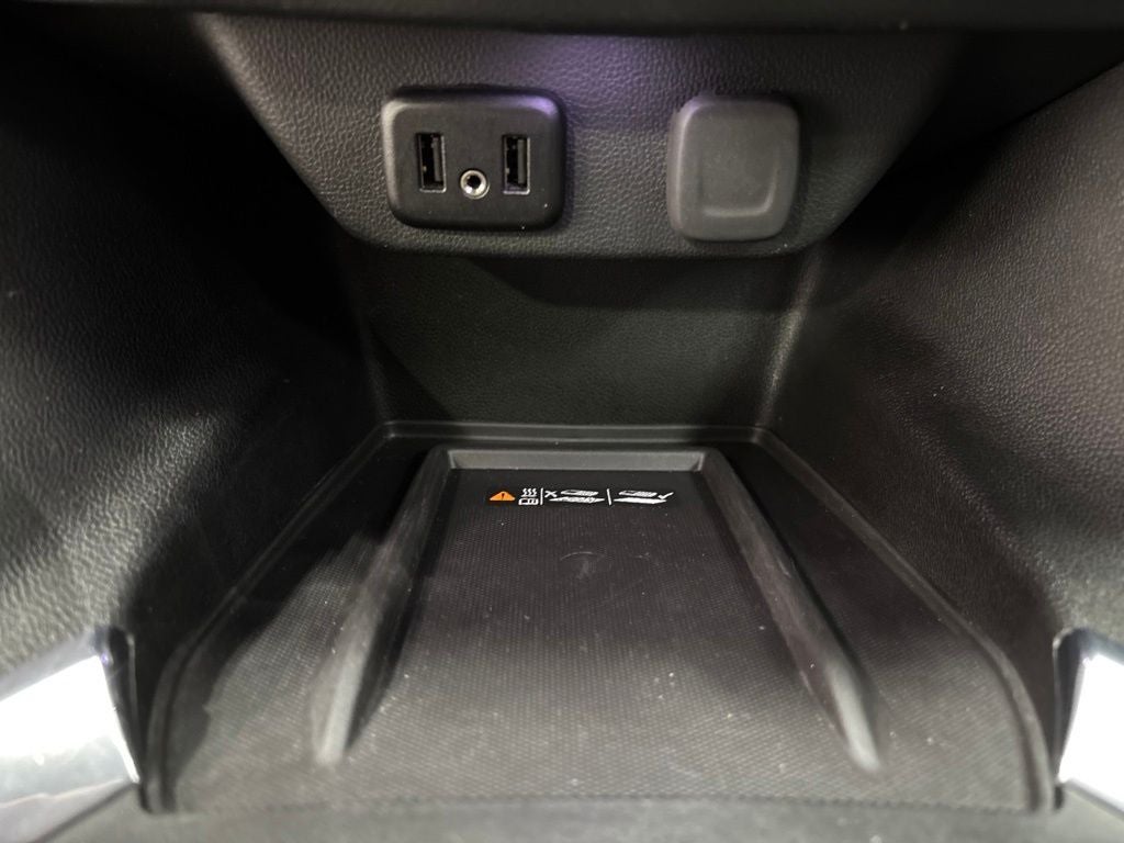 2023 Chevrolet Traverse AWD LT Cloth