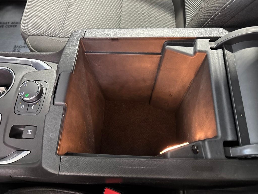 2023 Chevrolet Traverse AWD LT Cloth