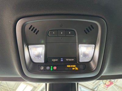 2023 Chevrolet Traverse AWD LT Cloth