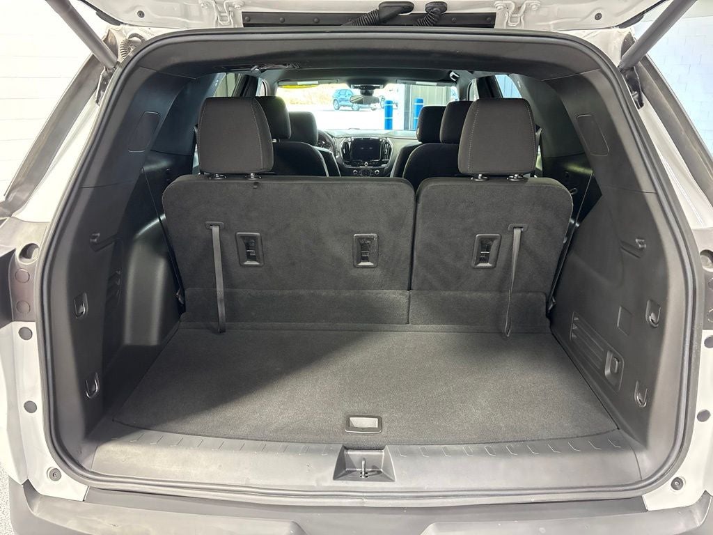 2023 Chevrolet Traverse AWD LT Cloth