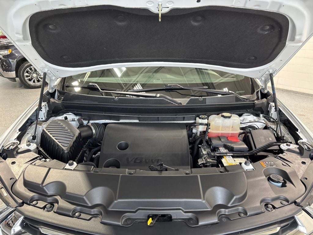 2023 Chevrolet Traverse AWD LT Cloth