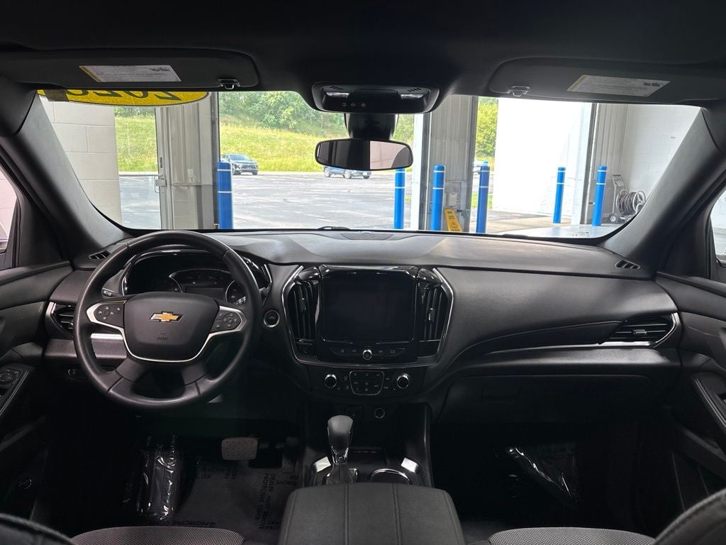 2023 Chevrolet Traverse AWD LT Cloth