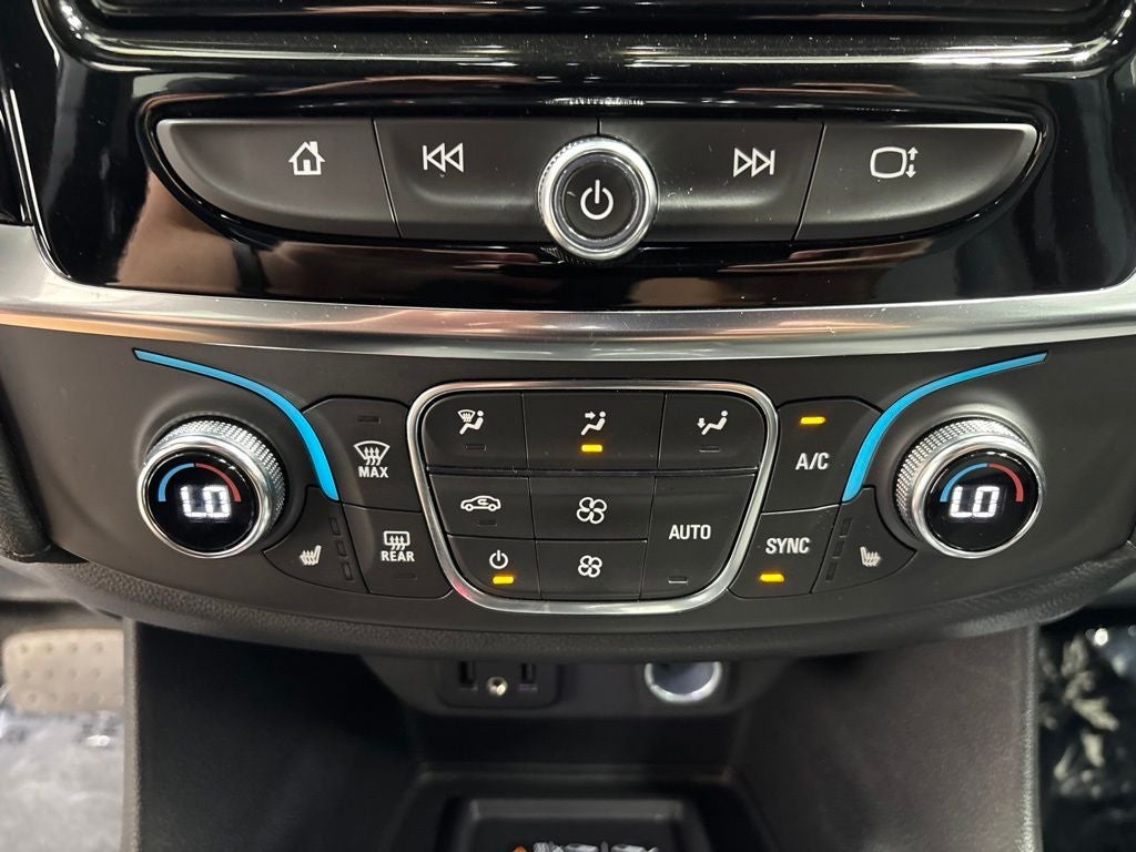2023 Chevrolet Traverse AWD LT Cloth
