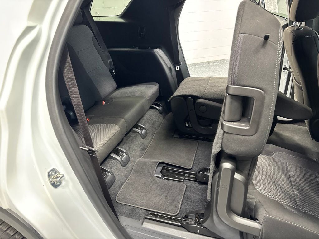 2023 Chevrolet Traverse AWD LT Cloth