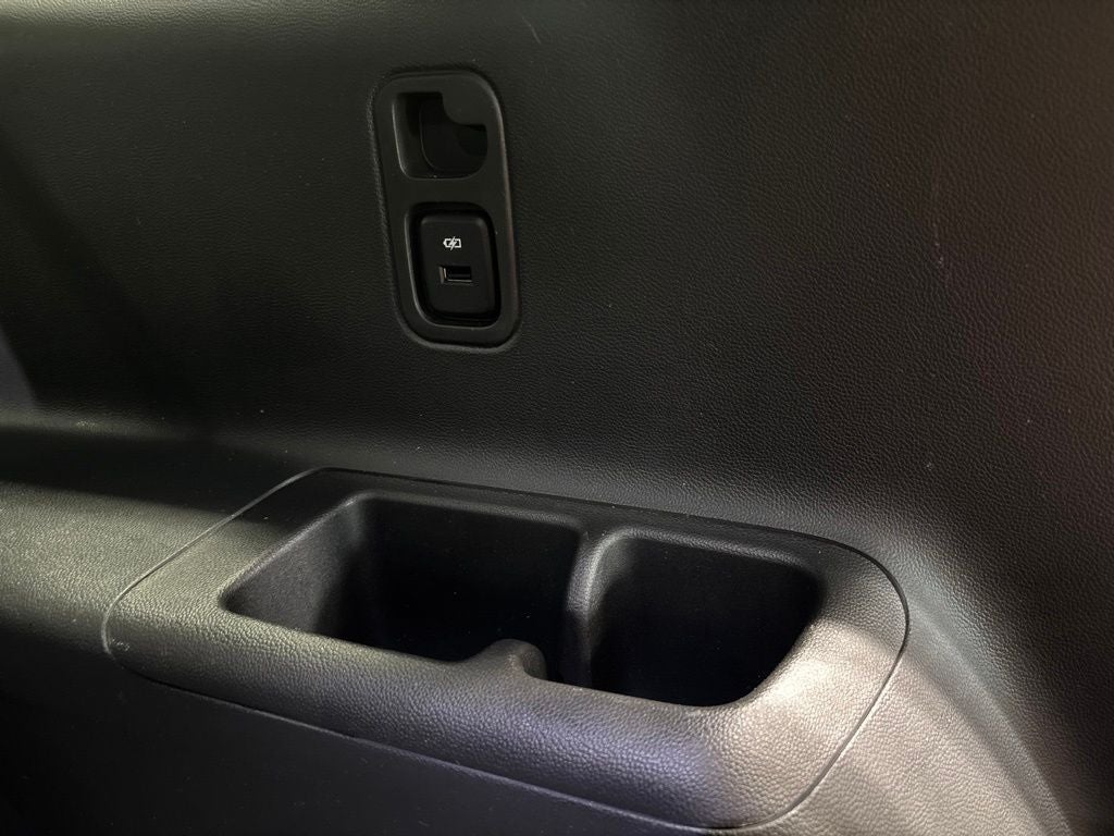 2023 Chevrolet Traverse AWD LT Cloth