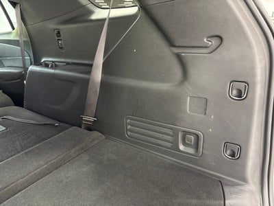 2023 Chevrolet Traverse AWD LT Cloth