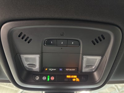 2023 Chevrolet Traverse AWD LT Leather