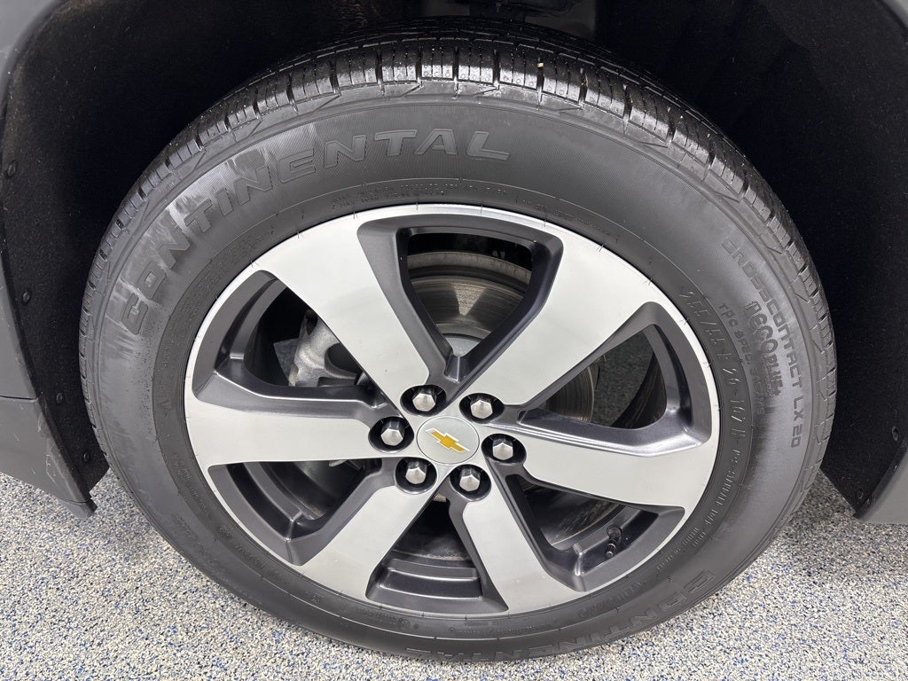 2023 Chevrolet Traverse AWD LT Leather