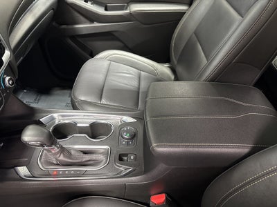 2023 Chevrolet Traverse AWD LT Leather