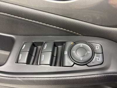 2023 Chevrolet Traverse AWD LT Leather