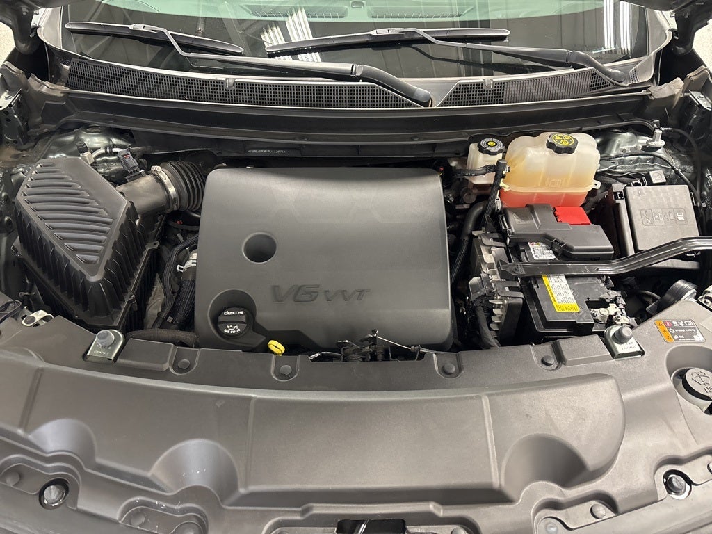 2023 Chevrolet Traverse AWD LT Leather