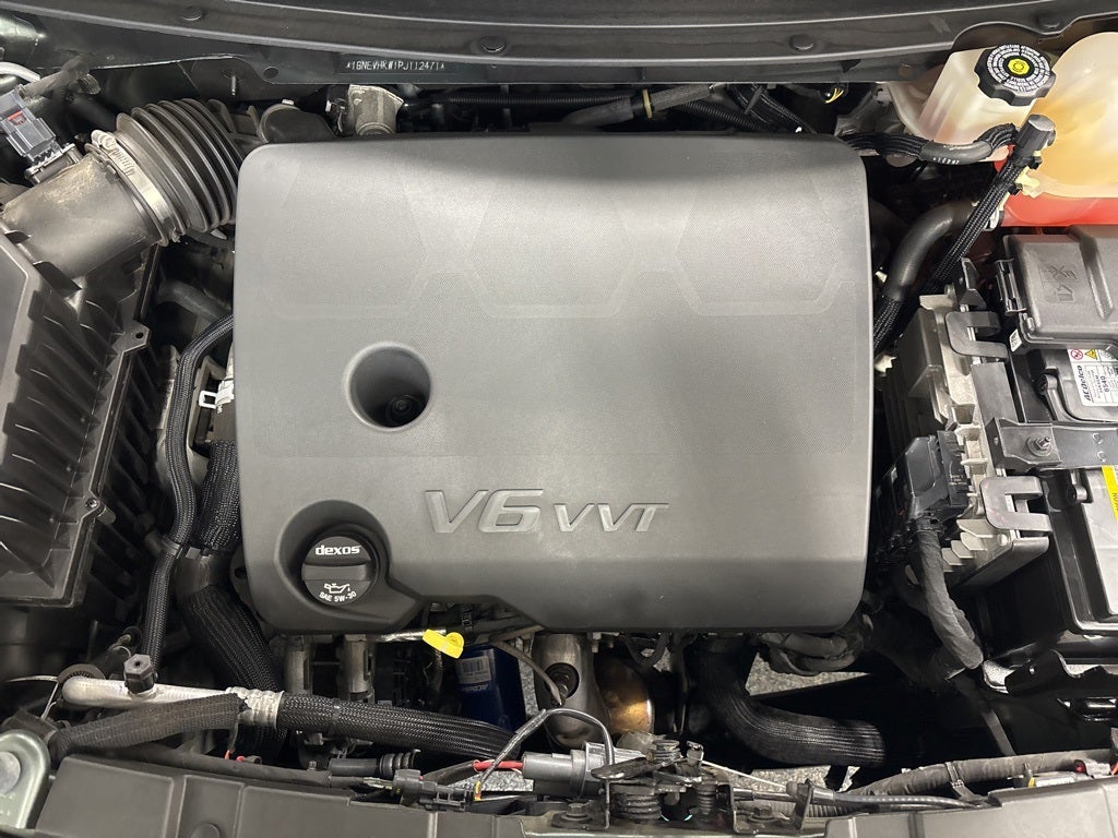 2023 Chevrolet Traverse AWD LT Leather