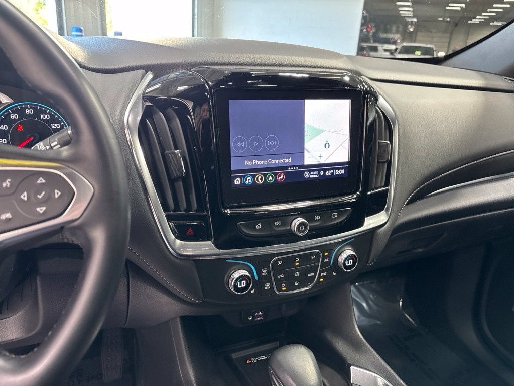 2023 Chevrolet Traverse AWD LT Leather